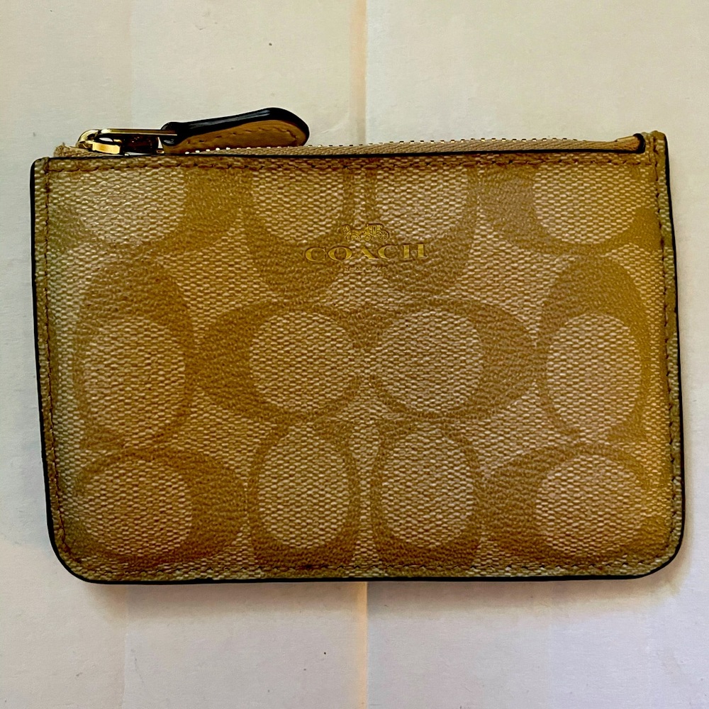 Coach coin/traveling purse